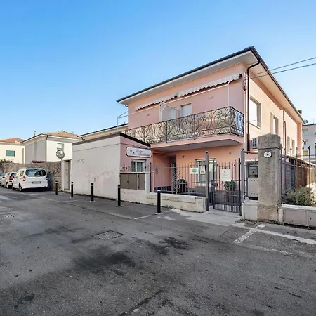 Victoria Tempi Moderni 디아노마리나